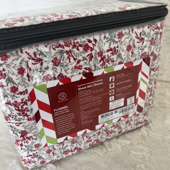 Martha Stewart Cotton Flannel Holiday Floral QUEEN Sheet Set NEW - Picture 3 of 4